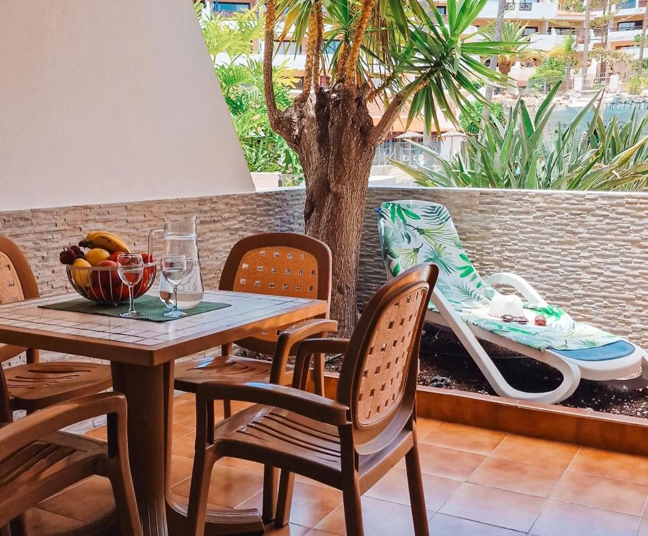 Rayo Apartment Σαν Μιγκέλ ντε Αμπόνα 0*,